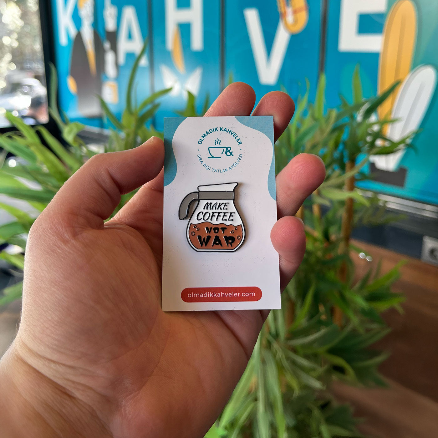 Make Coffee Not War Badge - Pin