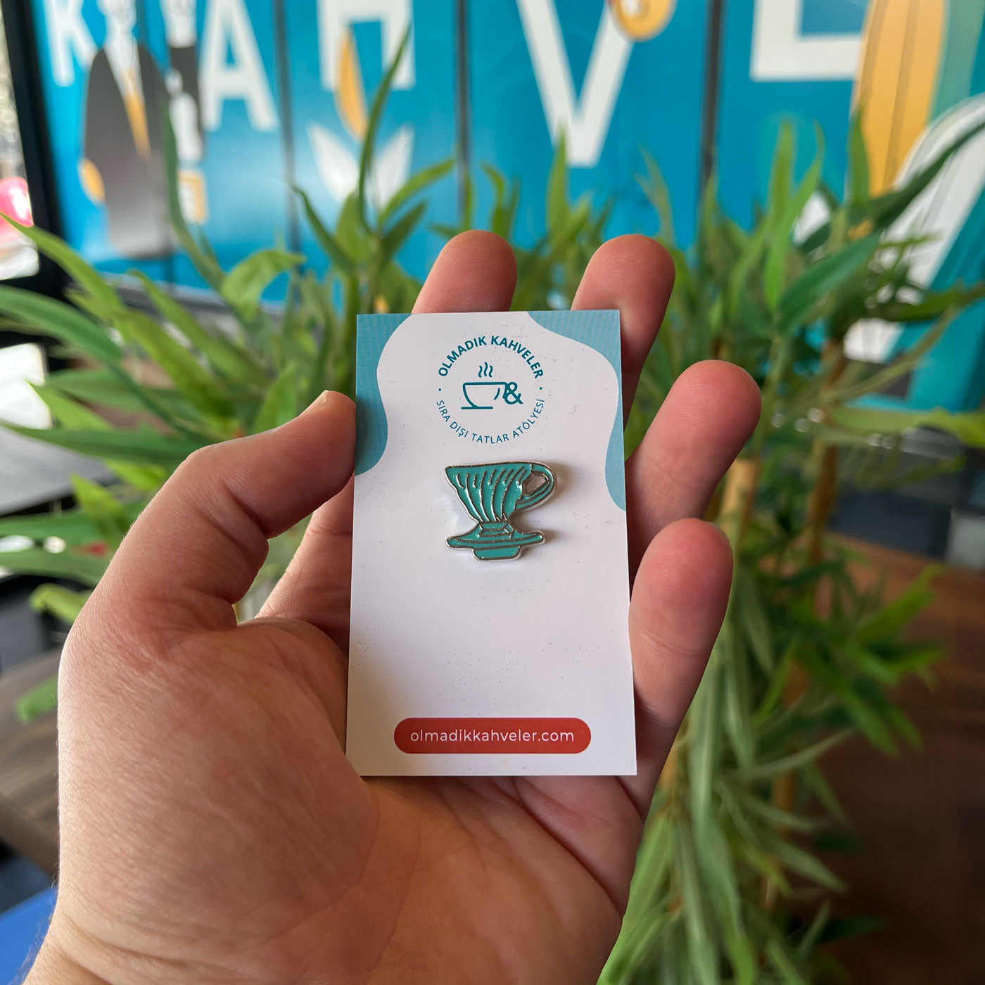 V60 Dripper Badge Set - Pin