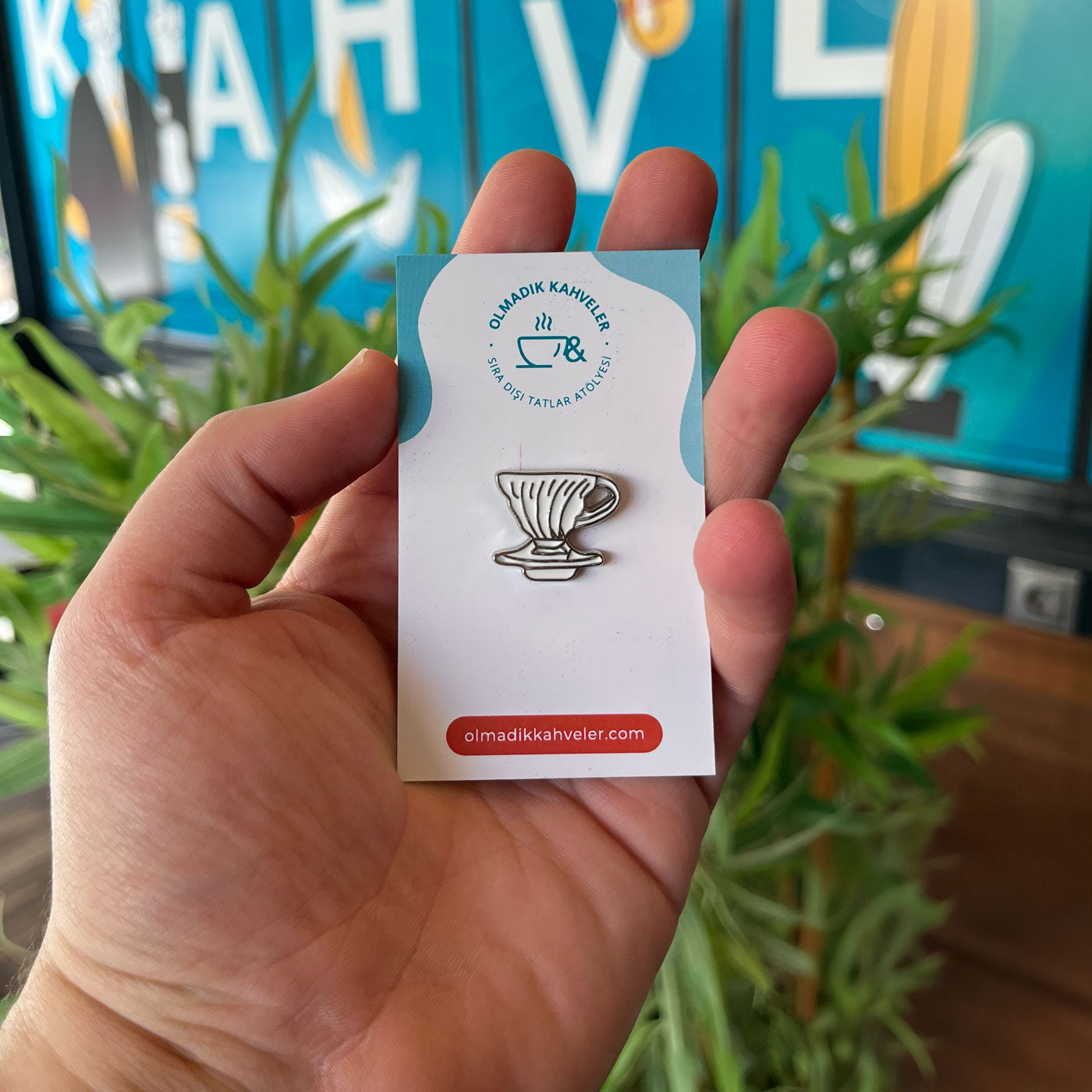 V60 Dripper Badge Set - Pin